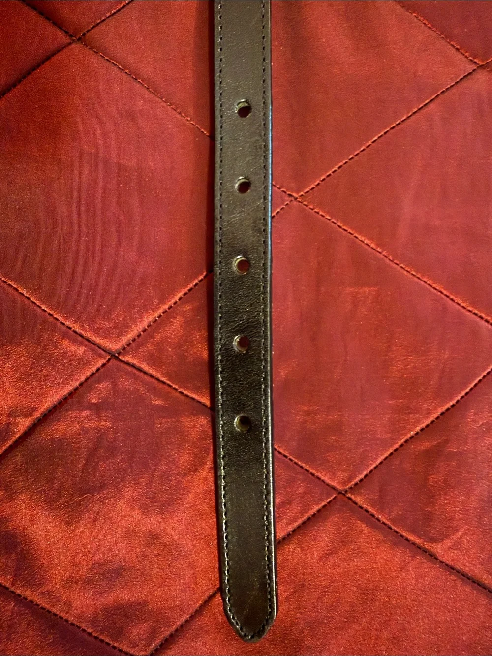 EUC Eddie Bauer Skinny Black 100% Leather Belt with Silver Hardware - Size L